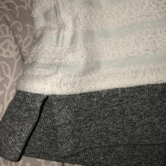 Lou and Grey Top - Picture 4 of 6